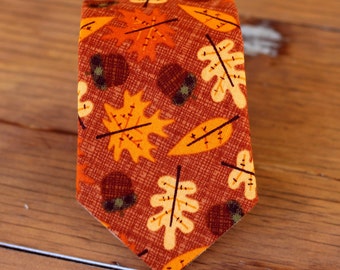 Boys Necktie - Perfect fall / autumn leaf print for Thanksgiving and beyond, neck tie toddler size