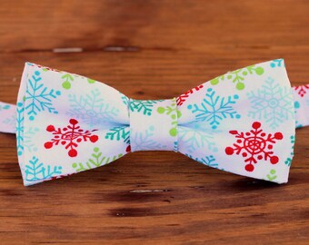 Mens Christmas Bow Tie - snowflakes on cotton bowtie, bow tie for teens, adults bow tie, holiday bow tie, winter bow tie, wedding bow tie