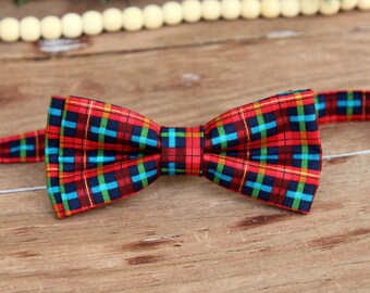 Christmas plaid bow tie, mens holiday bow tie in red, blue green, and gold, adult bow tie, gift for him, pre-tied adjustable