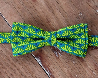 Green Blue Boys bow tie, medallions on teal bowtie for kids, cotton pre-tied tie for babies, toddlers, kids, wedding bowtie