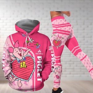 Sudadera con capucha y leggings de Piglet del Día de San Valentín, sudadera con capucha Winnie The Pooh, leggings para mujer, sudadera con capucha de Disney, camisa de dibujos animados, regalo de cumpleaños para ella