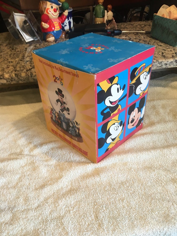 Disney 2000 Mickey Mouse 
