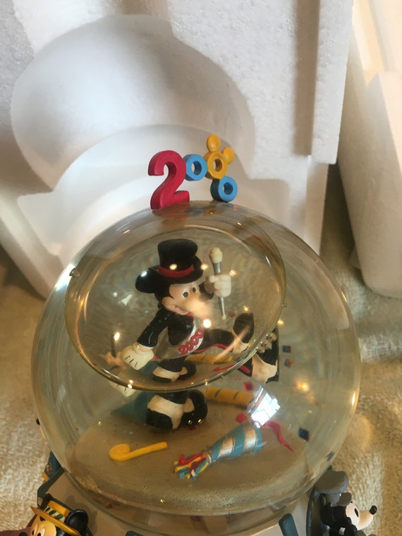 Disney 2000 Mickey Mouse 