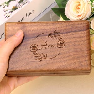 Personalisierte Schmuckschatulle mit Spiegel, individuelle Schmuckschatulle mit Namen, Schmuck Ringschatulle, Halskette Ringschatulle, personalisierte Schmuckschatulle aus Holz
