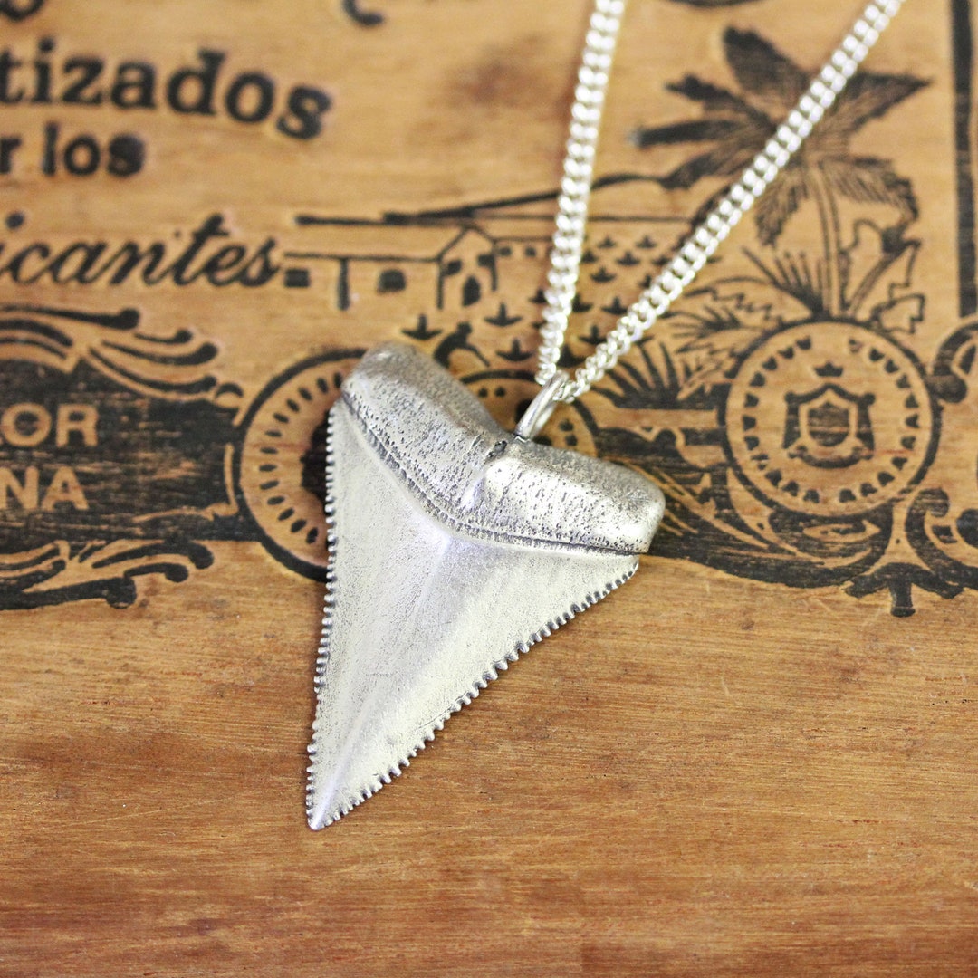 Grand collier de dent de requin blanc argent pendentif de - Etsy France