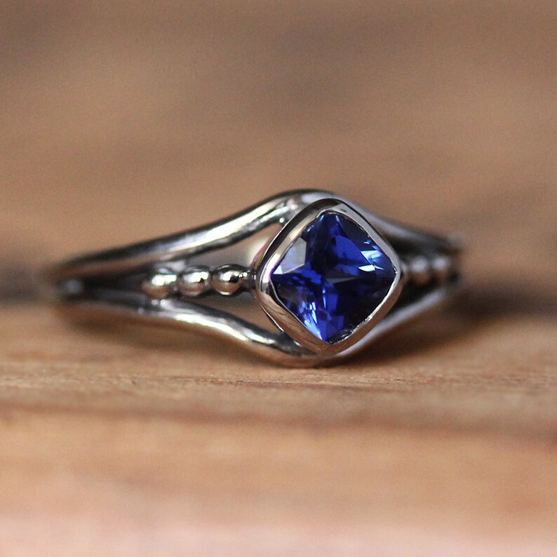 white gold blue sapphire ring white gold blue sapphire ring