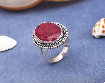 Natürlicher Rubin Sterlingsilber-Ring: Handgefertigtes Minimalistisches Statement
