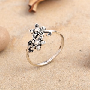 925 Sterling Silver Flower Ring | Adjustable Floral Ring for Women | Boho Silver Ring | Handmade Daisy Ring | Nature Inspired Jewelry Gift