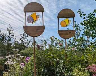 Tuindecoratie vlindertuinpaal van HOUT en GLAS tuindecoratie moderne tuinstele als zonnevanger