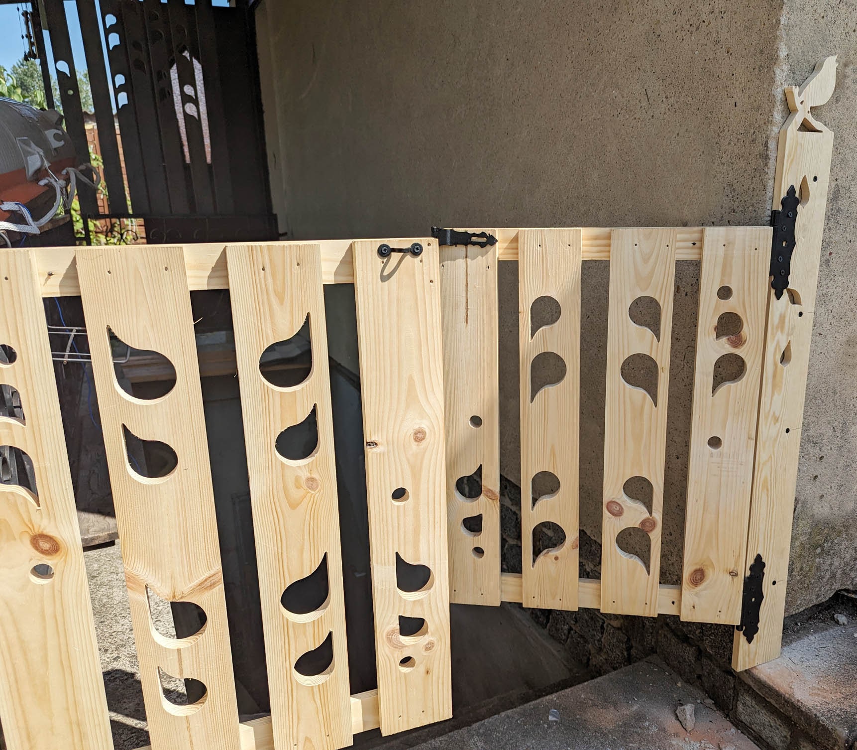 Planches en bois, lattes en bois pour portail en bois, portail de jardin, clôture, projet de bricolage, portail, clôture en bois, clôture, portail