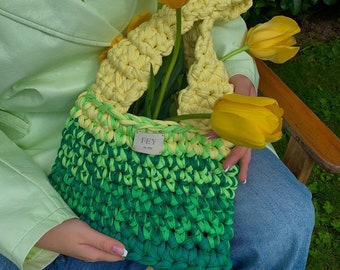 Gehäkelte grüne (Sommer-) Handtasche aus Textilgarn