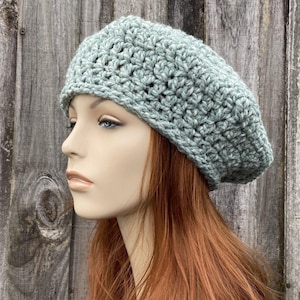 Crochet Beret, Chunky Crochet Hat, Womens Beret, Slouchy Beanie, Womens Hat, Winter Hat, Fall Fashion, Jaunty Beret, Mint Green