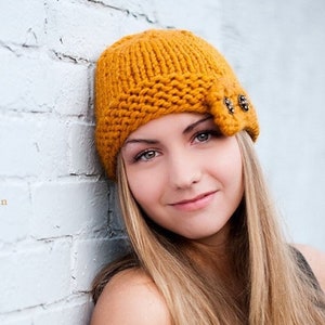 Hand Knit Cloche Hat, Chunky Knit Hat, Womens Hat, Winter Hat, Cloche Hat, Knit Cloche, Knit Beanie, Knit Cap, Mustard Yellow