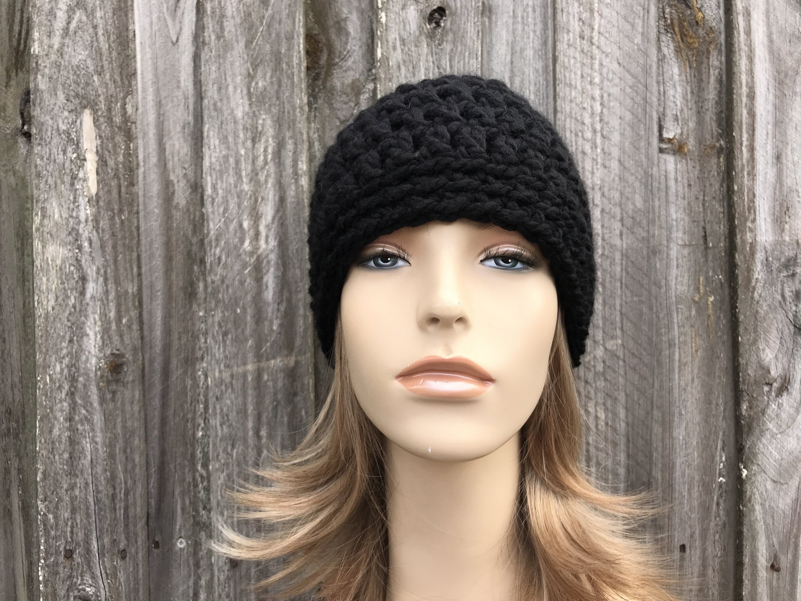 帽子 PERVERZE Crochet Knit Hat / Black Black Crochet Mesh Beanie Hat: Festival Skull Cap With
