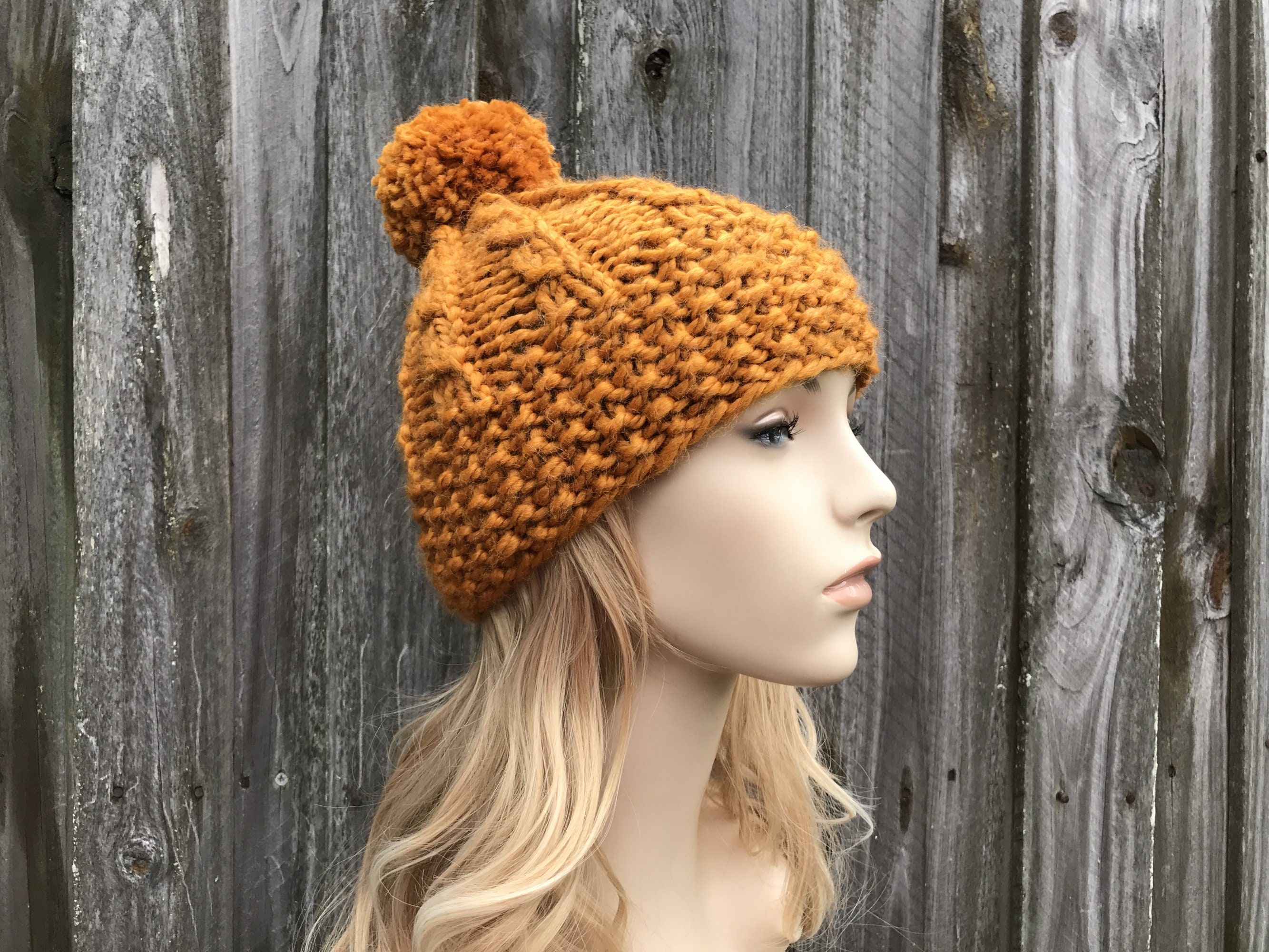 ファッションシーンで話題のこれから流行るブランド12選 Hat, Knit Chunky Womens Knit Hat, Winter Hat, Mens Hat, 帽子