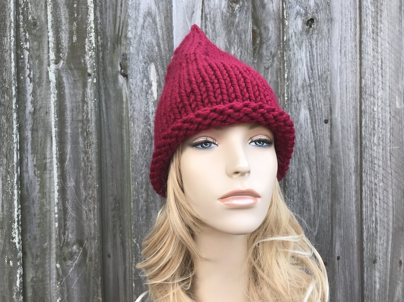 Knitting wizard hat boldluli