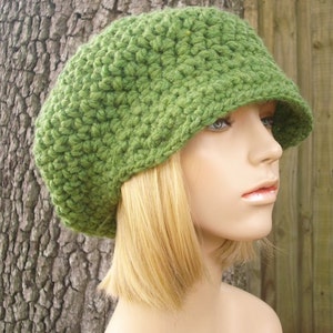 Chunky Crochet Hat, Womens Hat, Mens Hat, Winter Hat, Newsboy Cap, Newsboy Hat, Crochet Cap, Crochet Beanie, Grass Green image 2