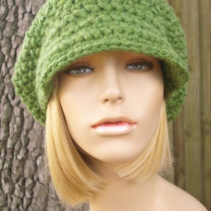 Chunky Crochet Hat, Womens Hat, Mens Hat, Winter Hat, Newsboy Cap, Newsboy Hat, Crochet Cap, Crochet Beanie, Grass Green image 4
