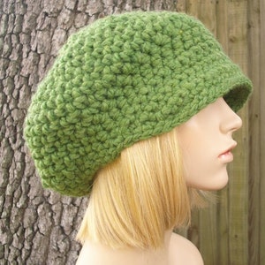 Chunky Crochet Hat, Womens Hat, Mens Hat, Winter Hat, Newsboy Cap, Newsboy Hat, Crochet Cap, Crochet Beanie, Grass Green image 3