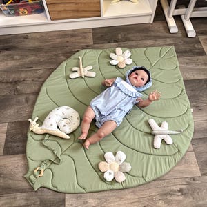 Leaf Baby Play Mat | Tummy Time Mat | Montessori Sensory Toy | Snail Rattle & Crinkle Wings | Soft Floor Mat for Infants| Activity Floor Mat
