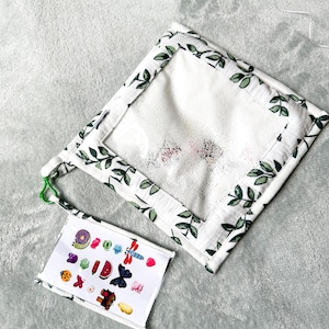 Sensory bag I-Spy with a transparent window 20x20 cm | Travel bag for games| A road toy for the development of fine motor skills