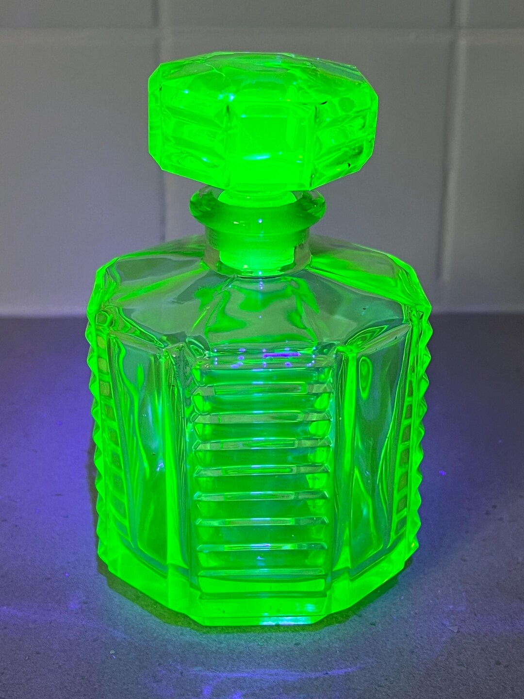 Art Deco Uranium Glass Perfume Bottle - Etsy