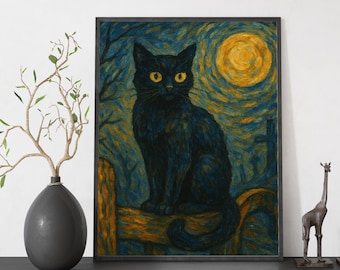 Op de afbeelding: Een ingelijste kunstdruk met een zwarte kat met gele ogen, zittend op een houten hek. De achtergrond toont een nachtscène met een volle maan en wervelende blauwe en gele penseelstreken, die doen denken aan een sterrennacht.