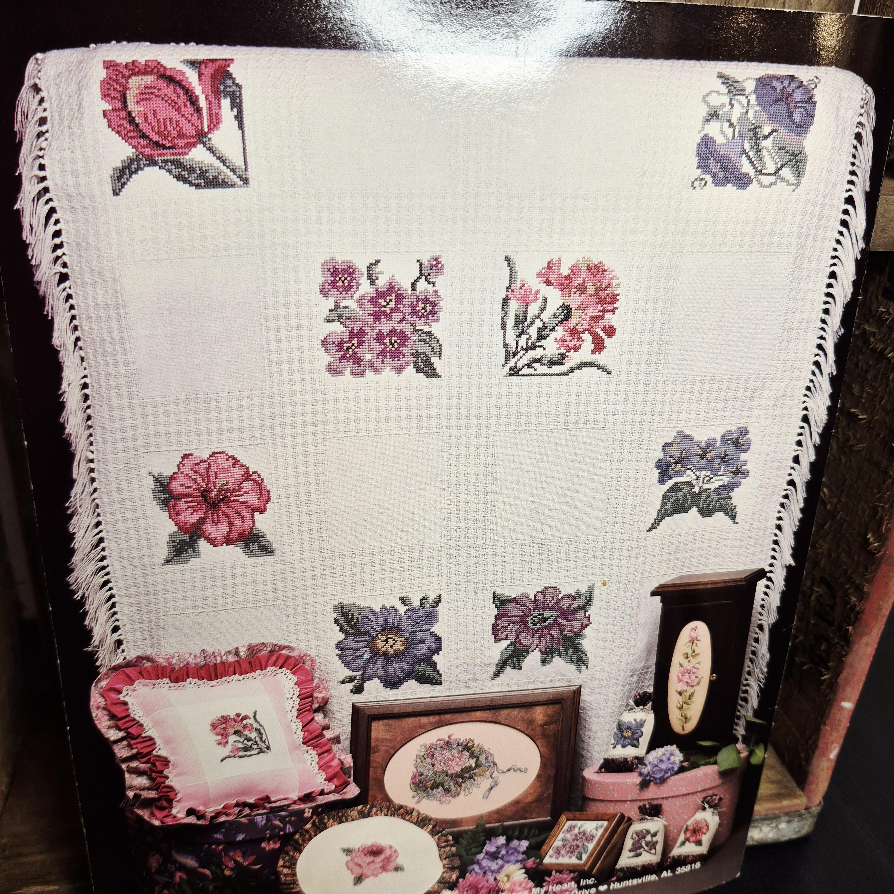 Vintage 1989 English Country Cross Stitch Chart: 20 Equestrian