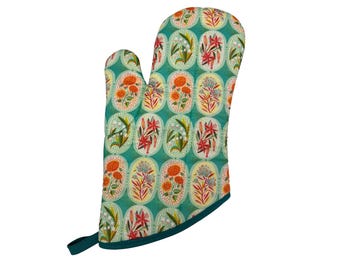Flower Medallions Oven Mitt