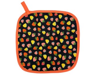 Strawberry Daze Pot Holder