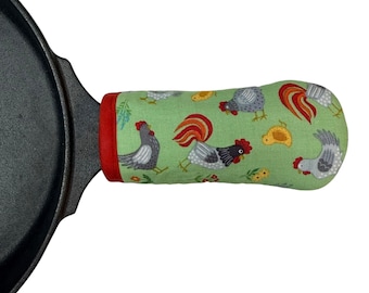Chickens Cast Iron Skillet Mitt