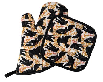 Black Birds Oven Mitt and Pot Holder Set