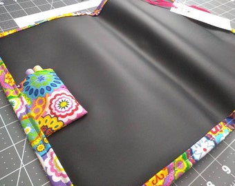 Chalkboard Play Mat / Large / Bright Mandala Flowers