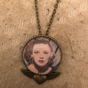 Retro Judy Garland  Heart Angel Wings Brooch Pin Pendant Necklace