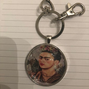 Retro Frida Flowers Silver Key chain w/ Swivel Clip & Antique Key