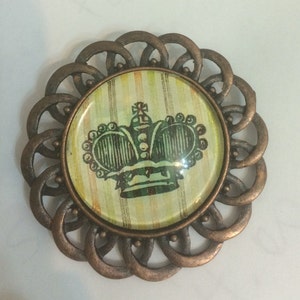 Vintage Brass Filigree British Royal Crown Brooch Pin