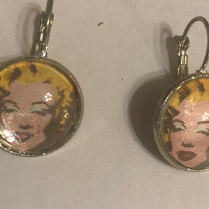 Mod Marilyn Monroe Blonde Warhol Small Round Silver Earrings w/ lever backs