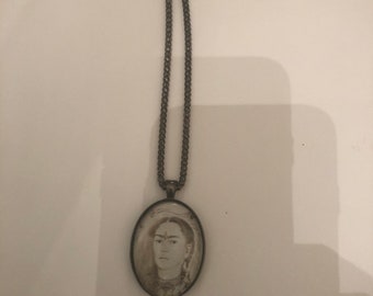 Retro Frida Teardrop Large Oval Pendant Necklace - Etsy