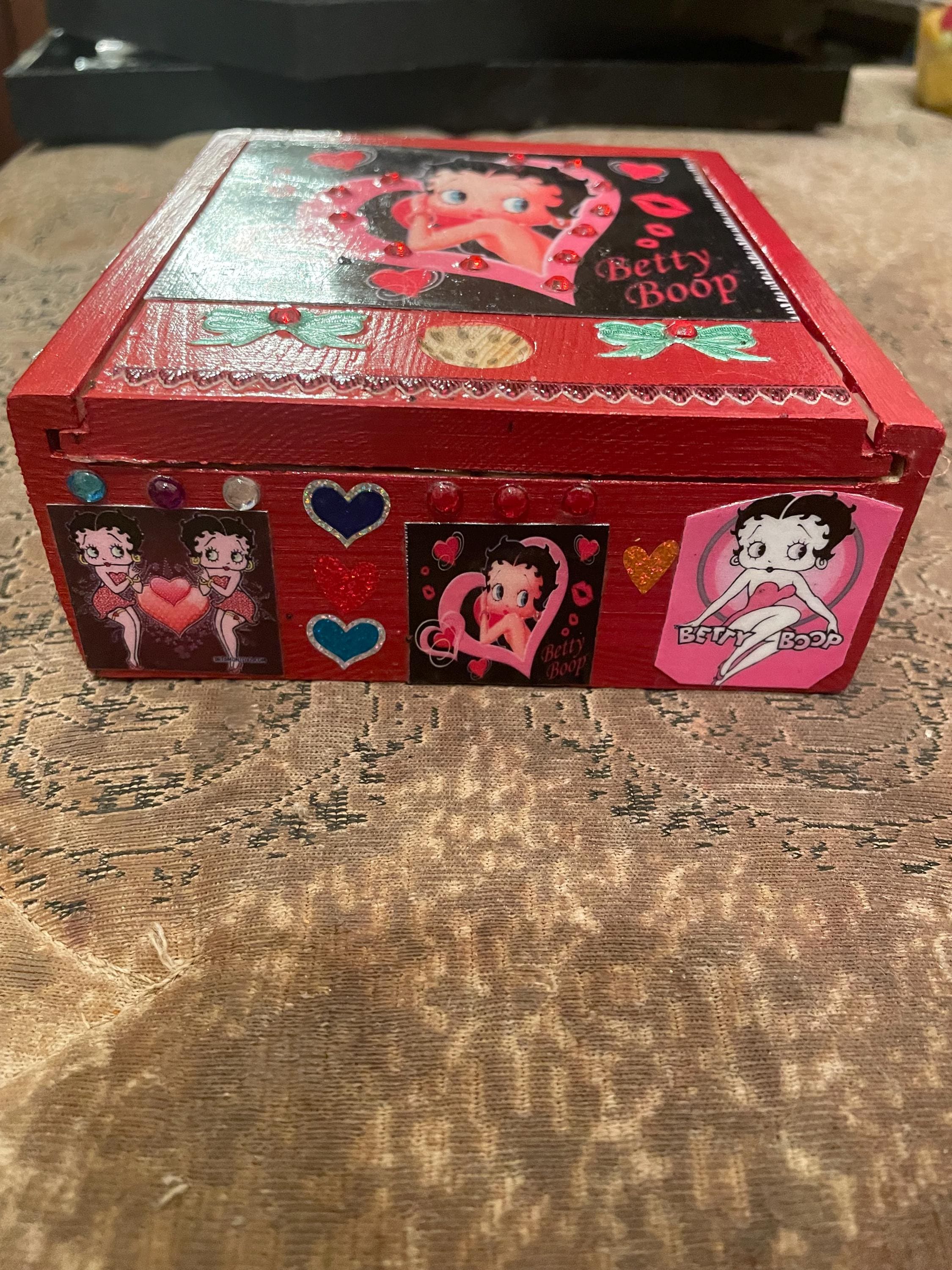 Retro Red Betty Boop Big Heart Wood Jewelry Box Keepsake Box
