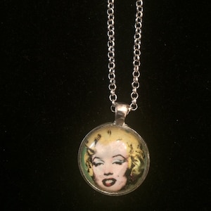 Mod Marilyn Monroe Blonde Small Round Silver Pendant Necklace