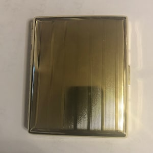 Portafoglio porta sigarette Art Nouveau dorato a 2 clip anni '100, porta carte di credito aziendali