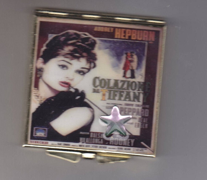 Audrey Hepburn Colazione da Tiffany's Square Mirror Compact image 1