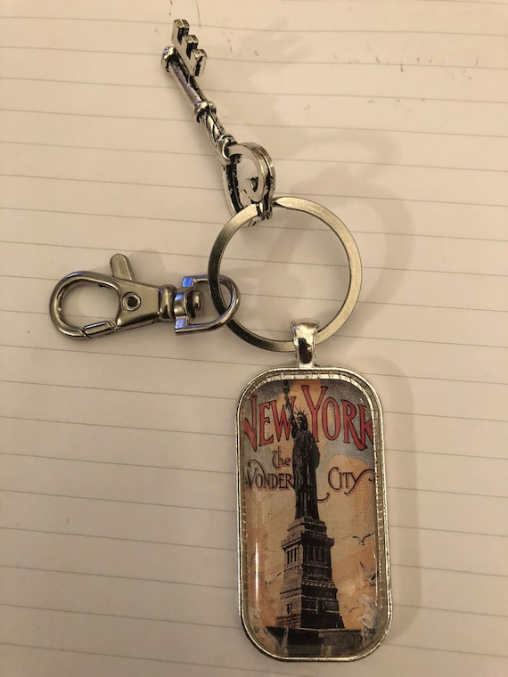 Retro New York the Wonder City Key Chain With Antique Key and