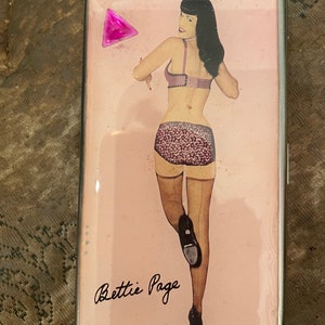 Espejo retro Pinkaboo Bettie Page, pañuelos compactos, estuche para cigarrillos de 120 unidades con 1 o 2 clips, tarjetero de negocios