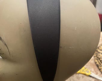 Fascia per capelli stile retrò mod in raso nero, larga 3,8 cm.