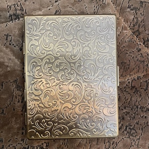 Antique Gold Victorian Fleur 1-clip Wallet 100s Cigarette I.D. Business Credit Card Case