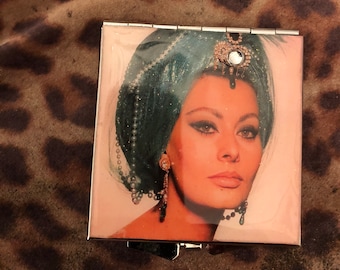 Retro Sophia Loren Square Silver Mirror Compact