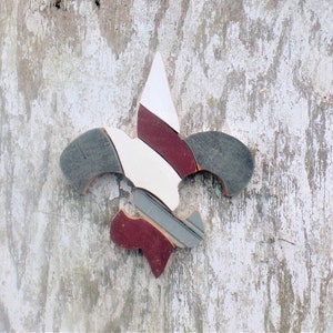 Gray Fleur de Lis, New Orleans Decor, Wooden Fleur de Lis,  Recycled Wood Art, Louisiana Decor, Rustic Wall Decor, Reclaimed Wood Art,