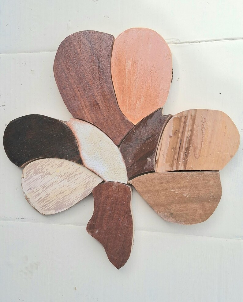 Mosaic Shamrock, Reclaimed Wood Art, Irish Decor, Rustic Wood Decor, Celtic Home Decor, Distressed Wall Art, Shamrock Wall Art Bild 2