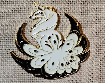 Kitsune Fox Magnetic Needle Minder for Embroidery Cross Stitch Needlepoint Diamond Painting Fun Fantasy Mythical Magic White, Black Gold